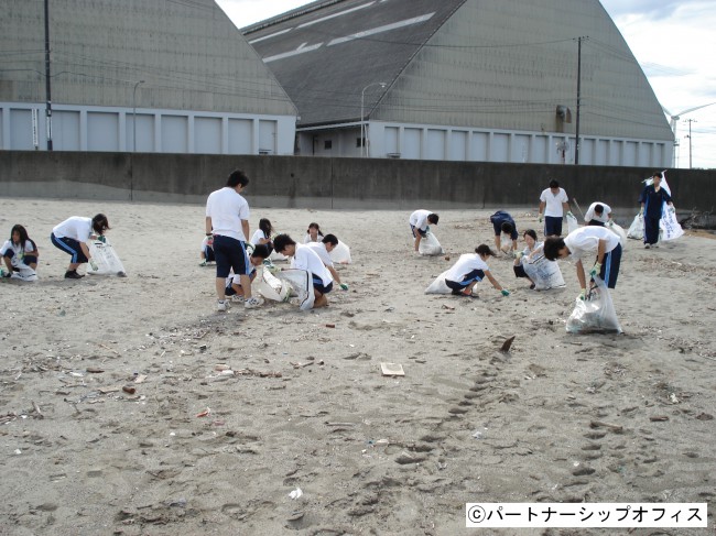 2011_09_02_酒田北高宮海海岸ボランティア清掃307